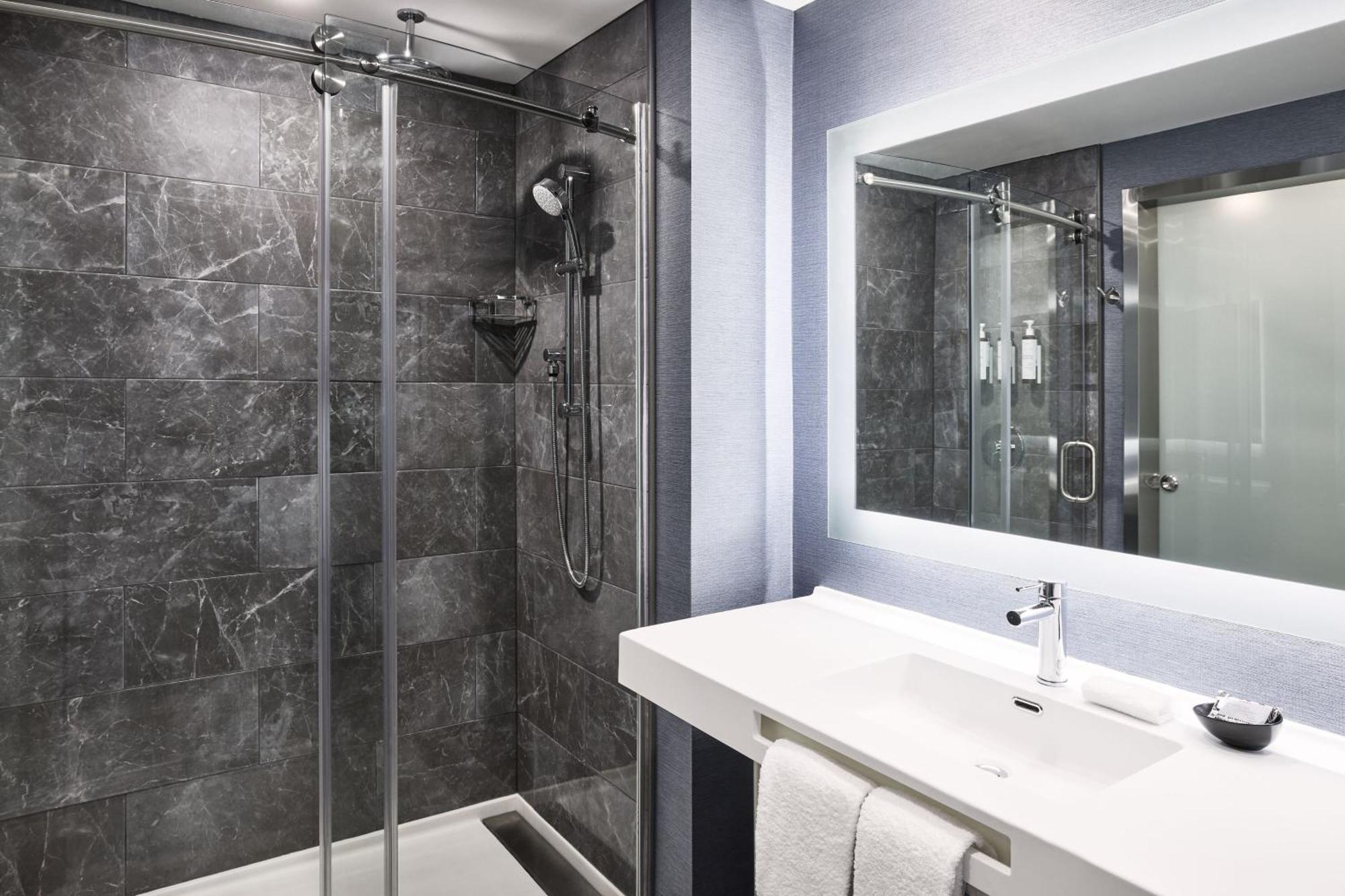 Ac Hotel By Marriott San Diego Downtown Gaslamp Quarter Екстериор снимка